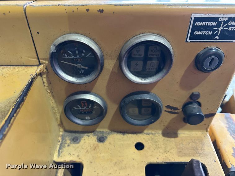 image for item DQ6635 1996 Case Maxi Sneaker C trencher