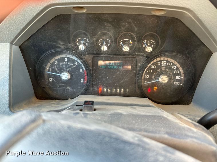 image for item DS3309 2011 Ford F450 Super Duty utility / service truck