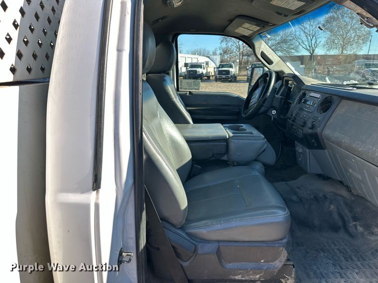 image for item DS3309 2011 Ford F450 Super Duty utility / service truck