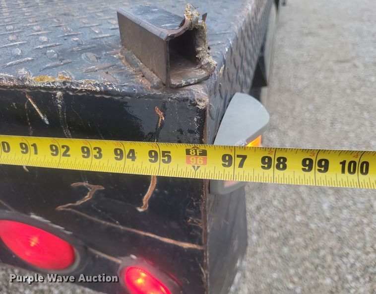 image for item DS5224 2003 International 4300 bucket truck