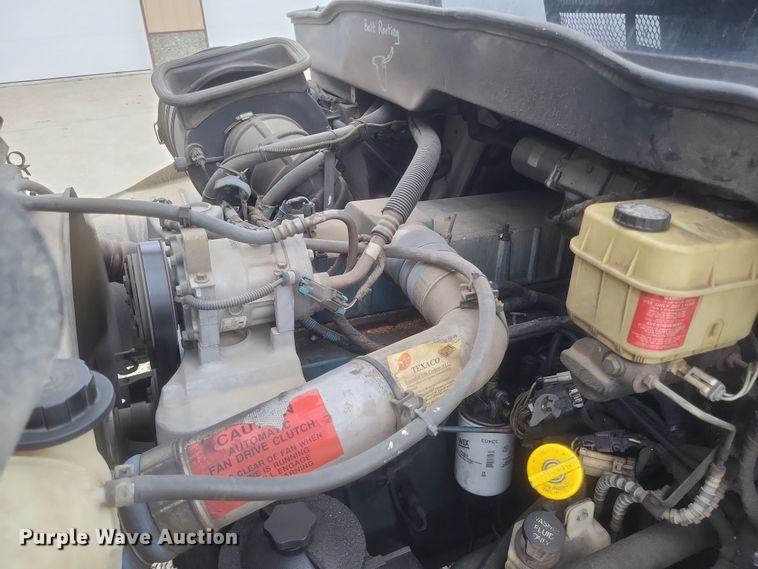 image for item DS5224 2003 International 4300 bucket truck