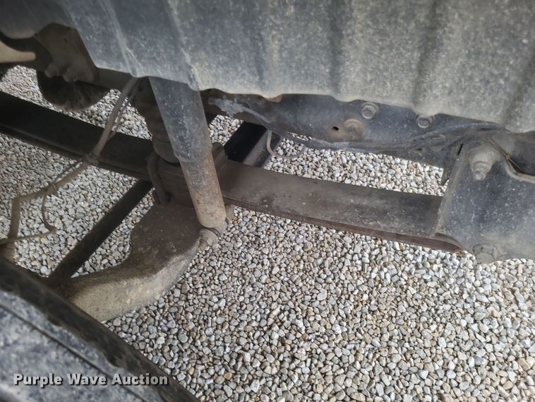 image for item DS5224 2003 International 4300 bucket truck