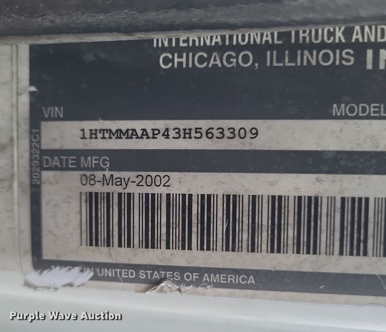 image for item DS5224 2003 International 4300 bucket truck