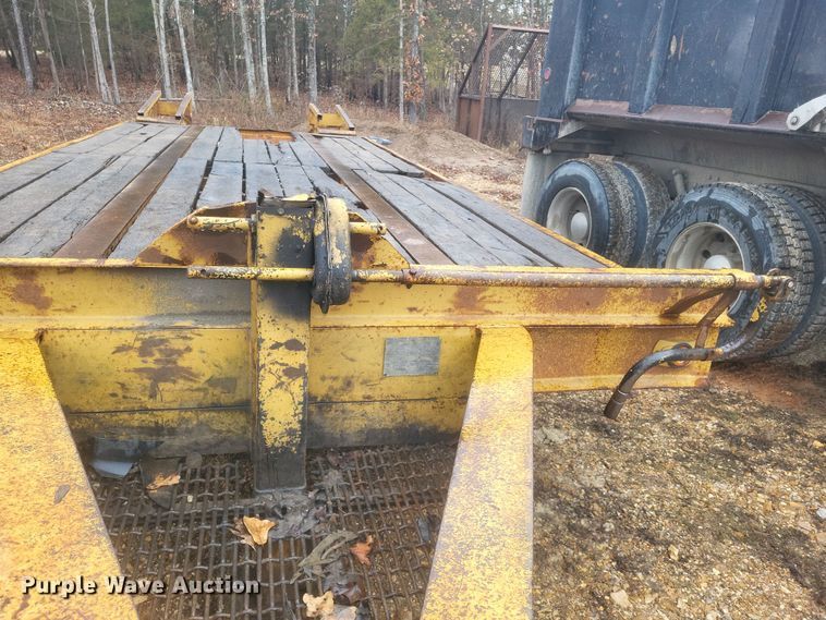 image for item DS5225 1996 Bales equipment trailer