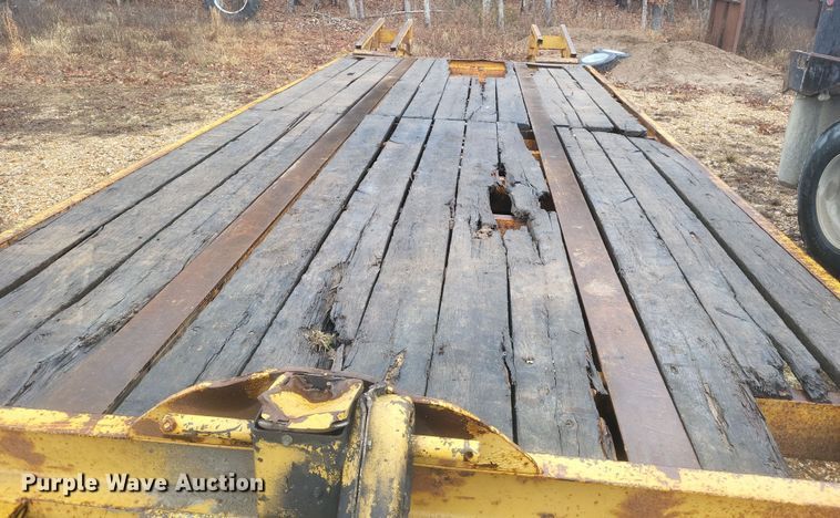 image for item DS5225 1996 Bales equipment trailer