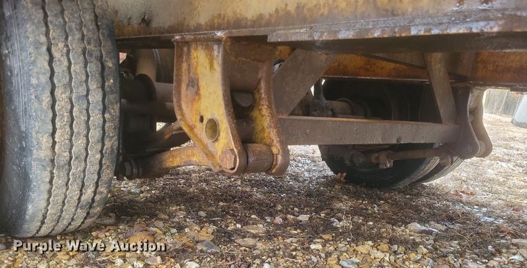 image for item DS5225 1996 Bales equipment trailer