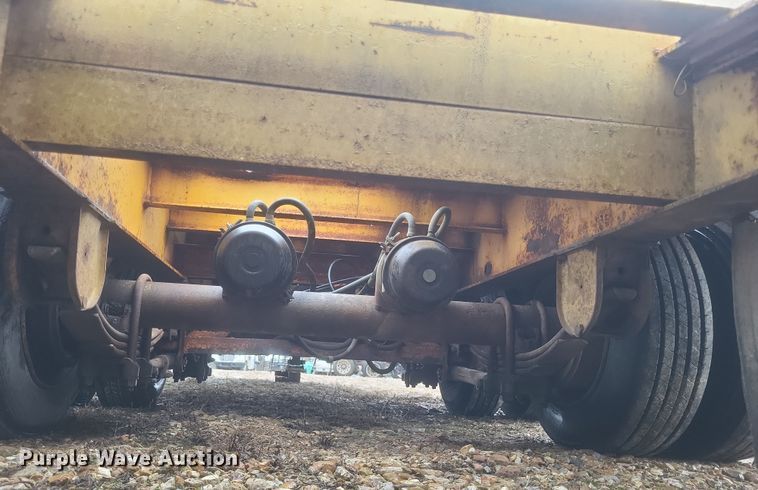 image for item DS5225 1996 Bales equipment trailer