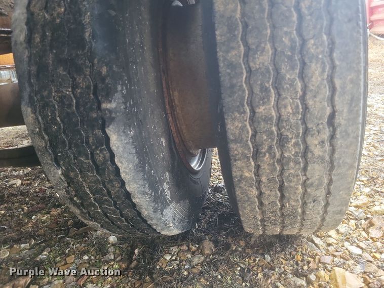 image for item DS5225 1996 Bales equipment trailer