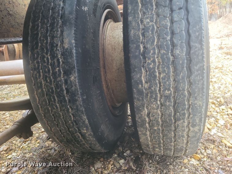 image for item DS5225 1996 Bales equipment trailer