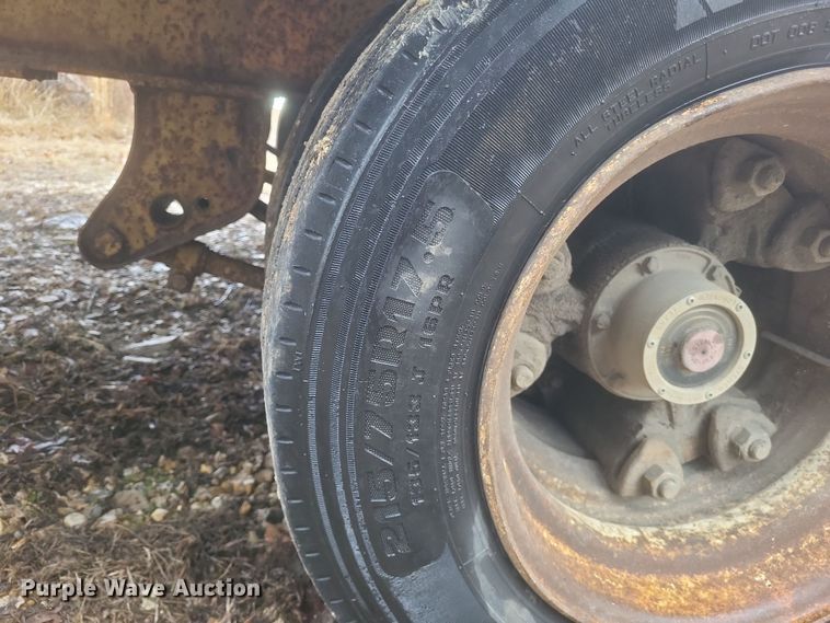 image for item DS5225 1996 Bales equipment trailer