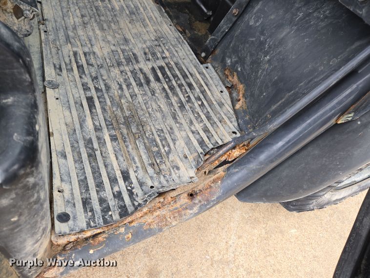 image for item DS5256 2015 Kubota RTV X900 utility vehicle