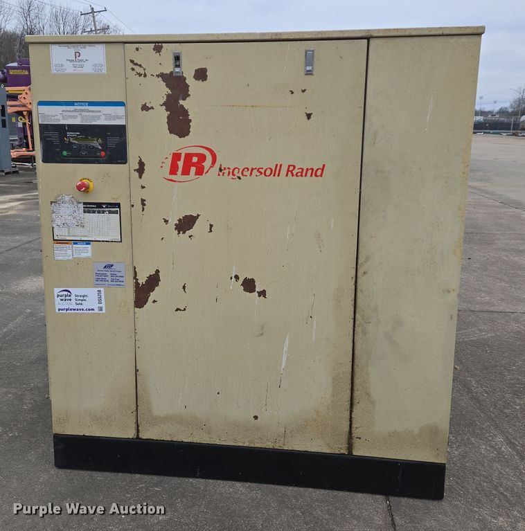 image for item DS5258 Ingersoll-Rand SSR EP60 air compressor