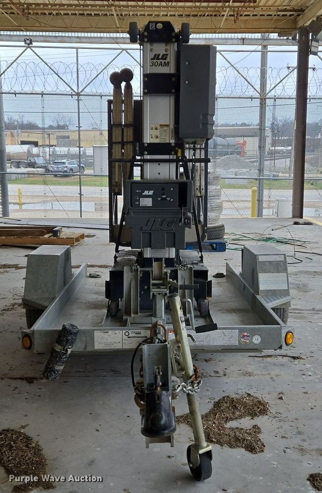 image for item DS5262 2012 JLG 30AM vertical lift