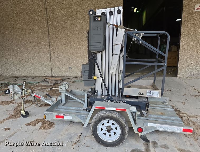 image for item DS5262 2012 JLG 30AM vertical lift