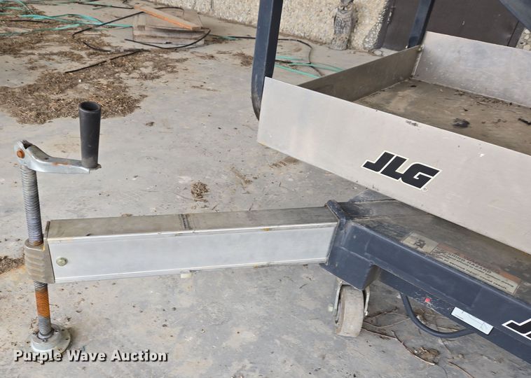 image for item DS5262 2012 JLG 30AM vertical lift