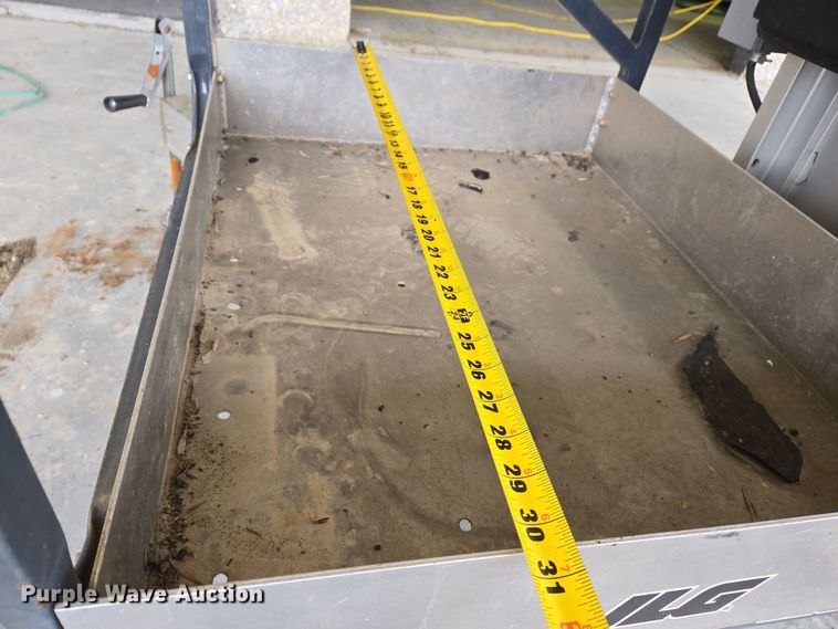 image for item DS5262 2012 JLG 30AM vertical lift