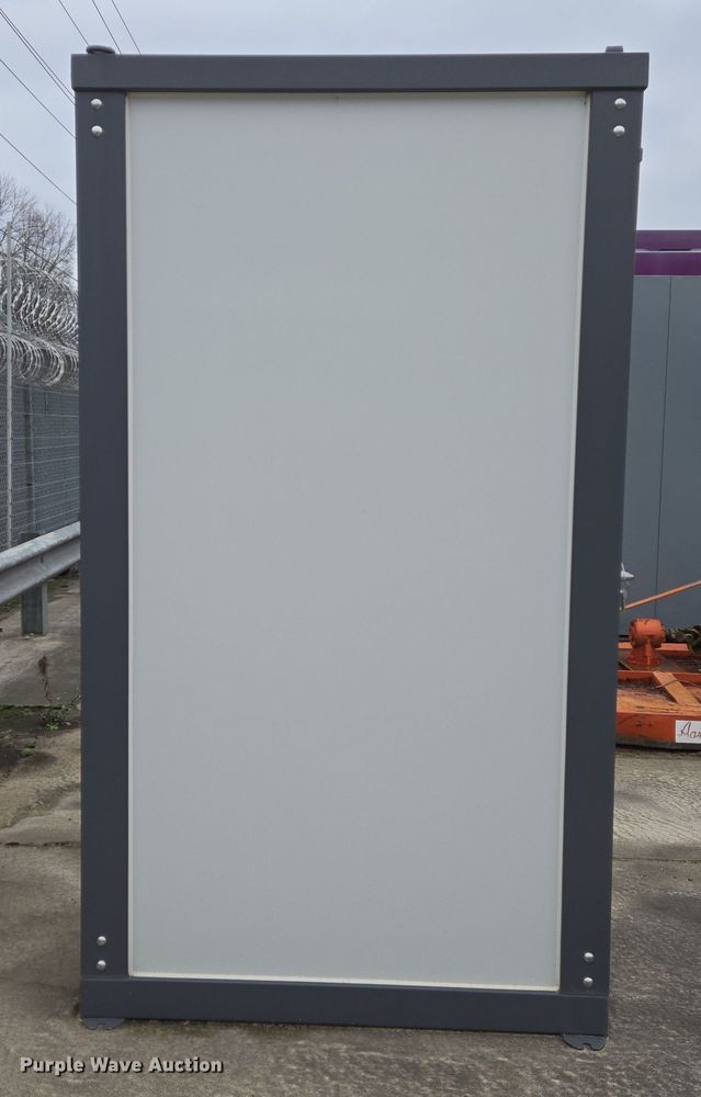 image for item DS5263 Portable restrooms