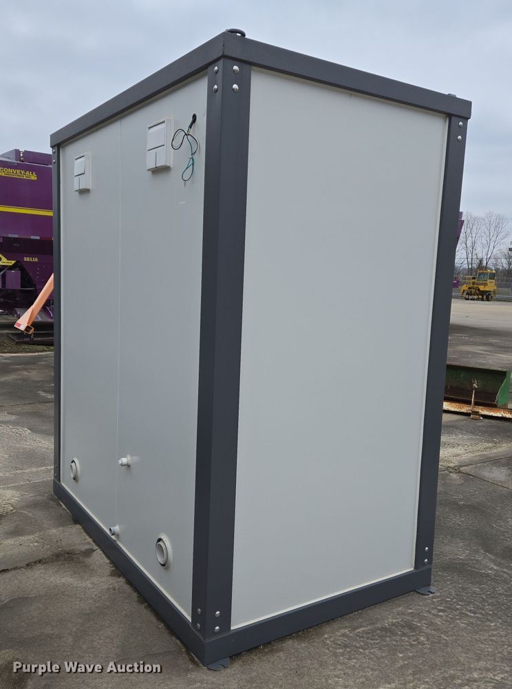 image for item DS5263 Portable restrooms