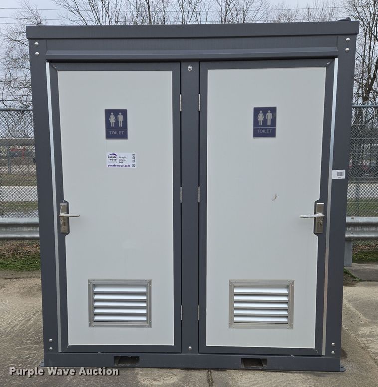 image for item DS5263 Portable restrooms