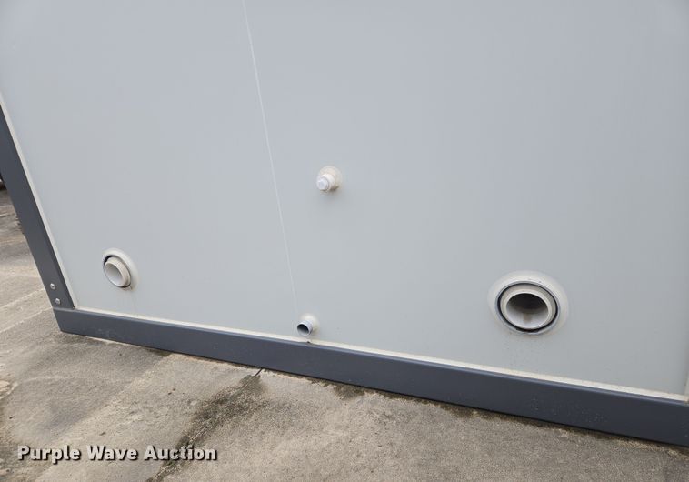 image for item DS5263 Portable restrooms