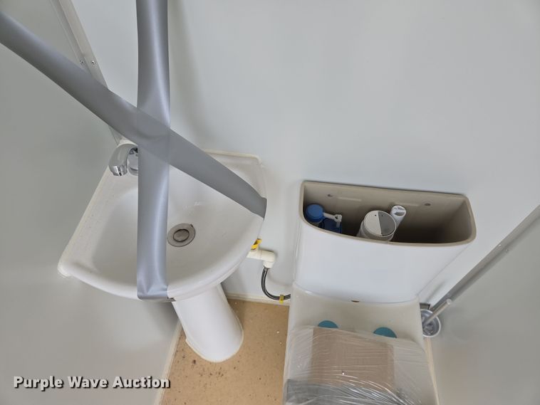 image for item DS5263 Portable restrooms