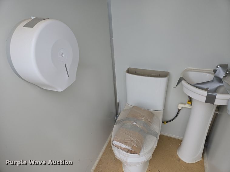 image for item DS5263 Portable restrooms