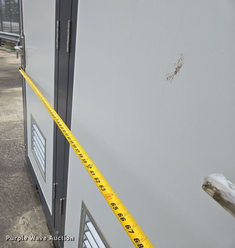 image for item DS5263 Portable restrooms