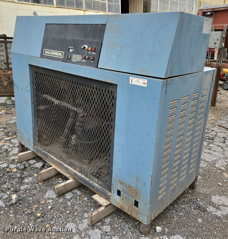 image for item DS5264 Wilkerson WRA-1000-4-D refrigerated dryer