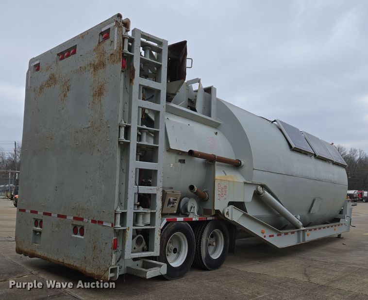 image for item DS5266 2011 Mertz 101893543 sand silo trailer