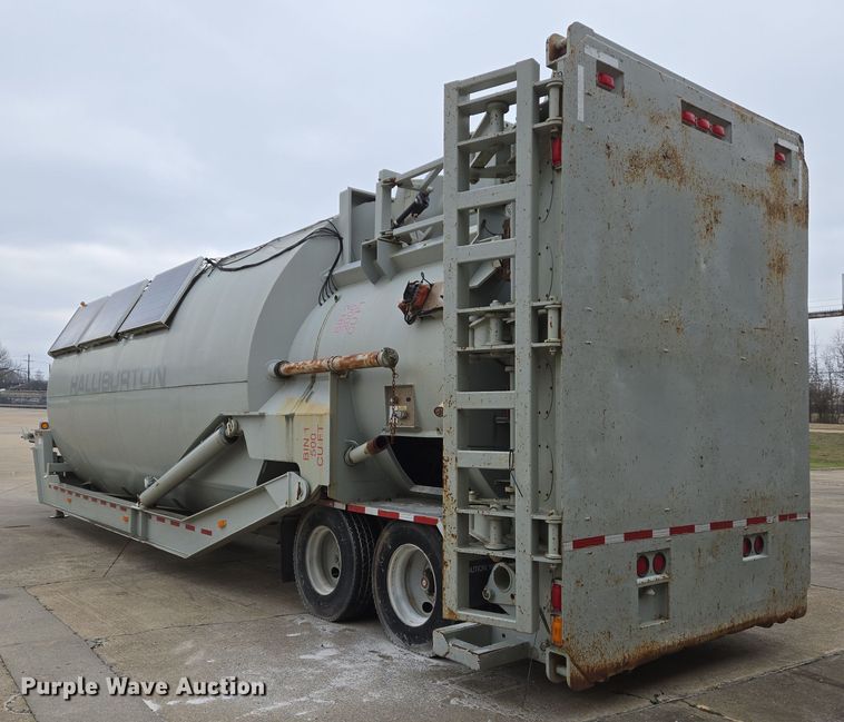 image for item DS5266 2011 Mertz 101893543 sand silo trailer