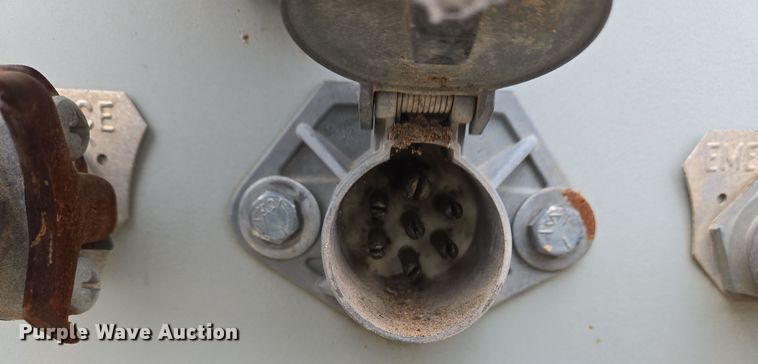 image for item DS5266 2011 Mertz 101893543 sand silo trailer