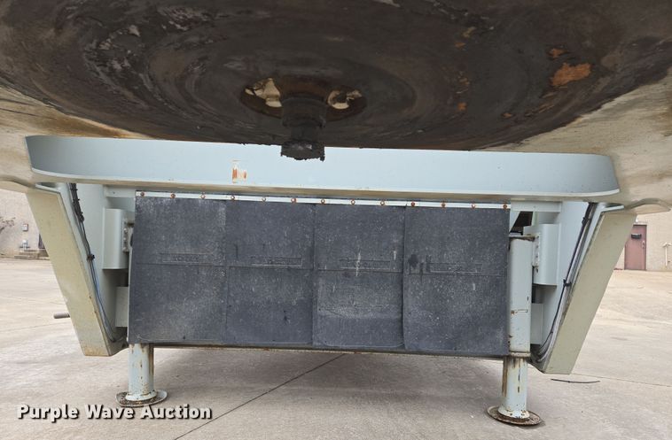 image for item DS5266 2011 Mertz 101893543 sand silo trailer