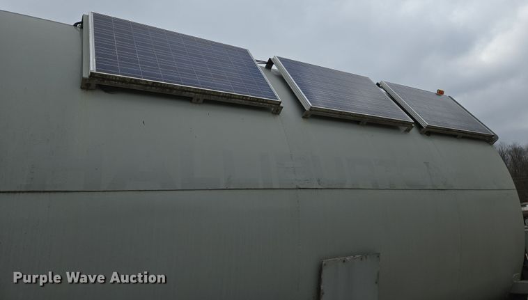 image for item DS5266 2011 Mertz 101893543 sand silo trailer