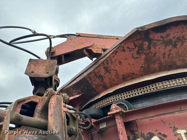 image for item DS6488 Morbark 1300 tub grinder