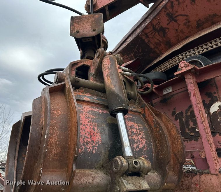 image for item DS6488 Morbark 1300 tub grinder