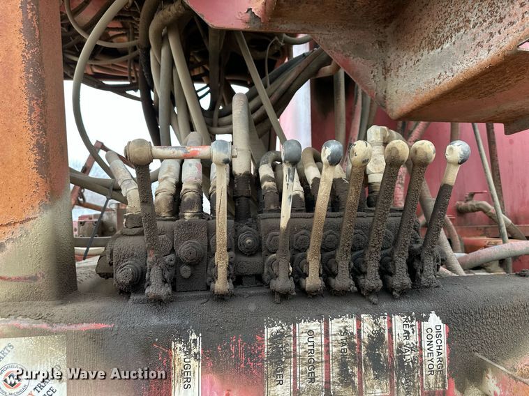 image for item DS6488 Morbark 1300 tub grinder