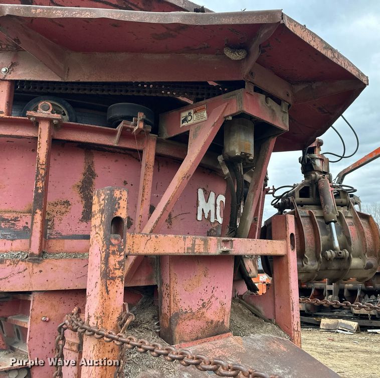 image for item DS6488 Morbark 1300 tub grinder