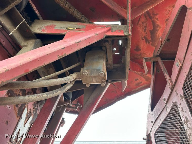 image for item DS6488 Morbark 1300 tub grinder