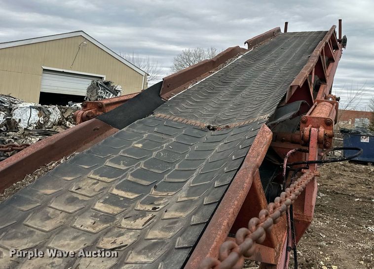 image for item DS6488 Morbark 1300 tub grinder