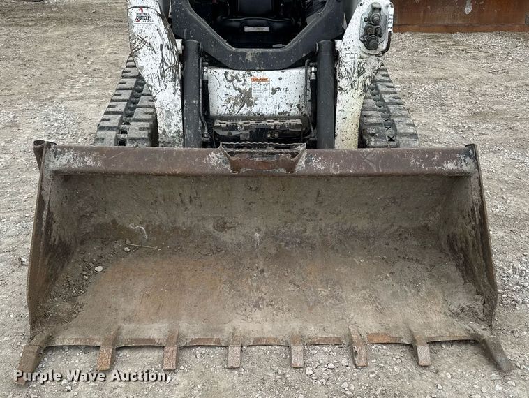 image for item DT0517 2016 Bobcat T650 tracked skid steer loader