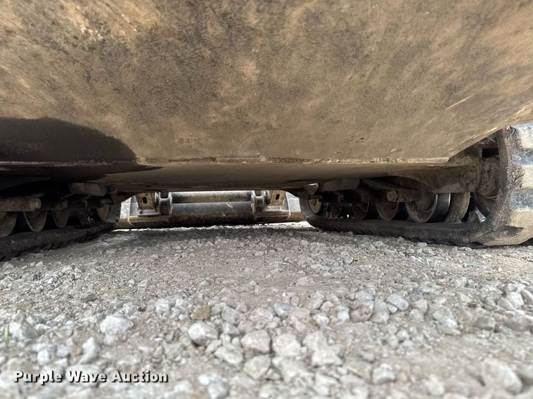 image for item DT0517 2016 Bobcat T650 tracked skid steer loader