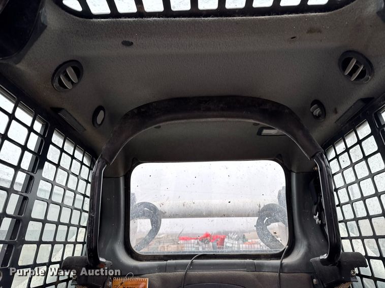 image for item DT0517 2016 Bobcat T650 tracked skid steer loader