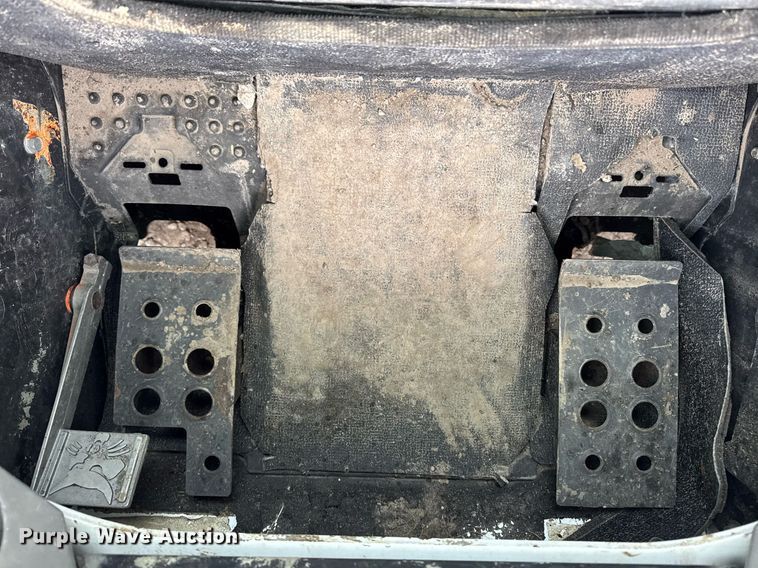 image for item DT0517 2016 Bobcat T650 tracked skid steer loader