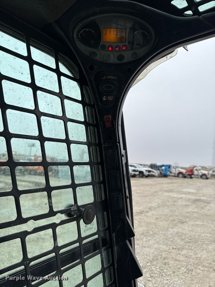 image for item DT0517 2016 Bobcat T650 tracked skid steer loader