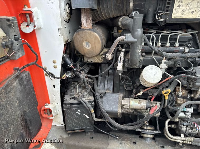 image for item DT0517 2016 Bobcat T650 tracked skid steer loader