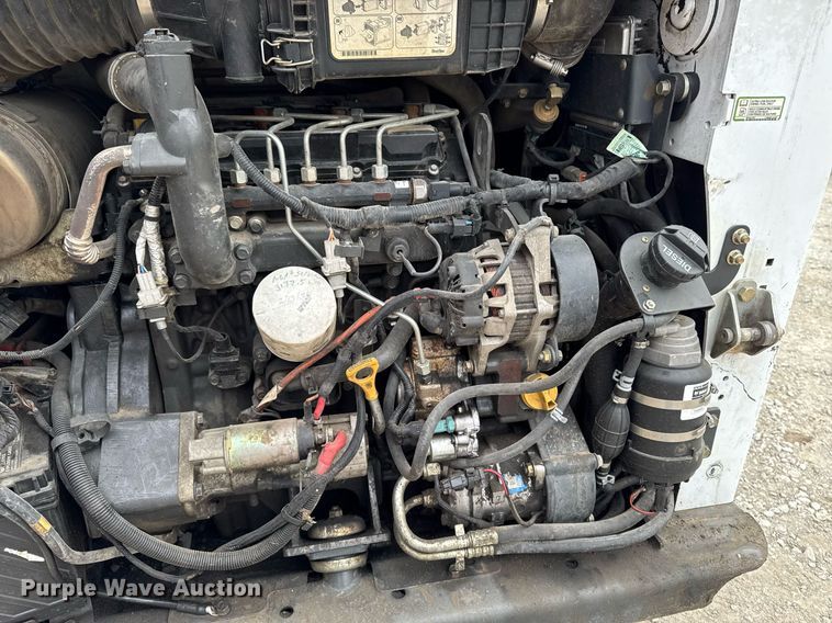 image for item DT0517 2016 Bobcat T650 tracked skid steer loader