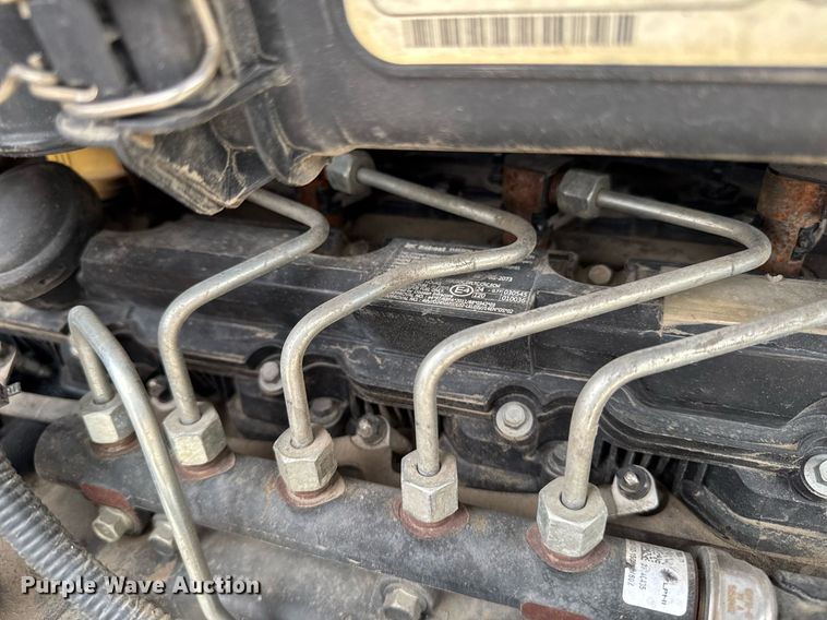 image for item DT0517 2016 Bobcat T650 tracked skid steer loader