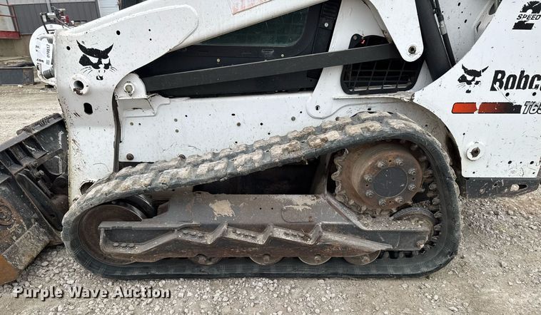 image for item DT0517 2016 Bobcat T650 tracked skid steer loader