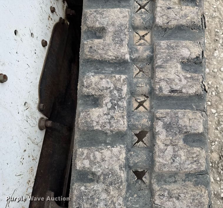 image for item DT0517 2016 Bobcat T650 tracked skid steer loader