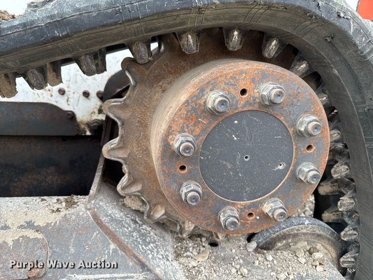 image for item DT0517 2016 Bobcat T650 tracked skid steer loader